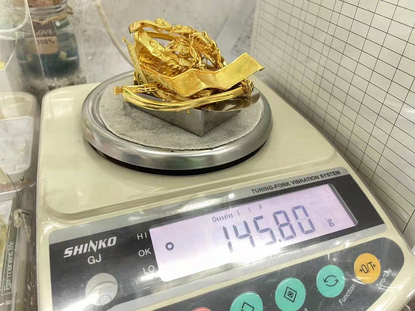 黄金首饰512一克，旧黄金首饰能卖多少钱一克？